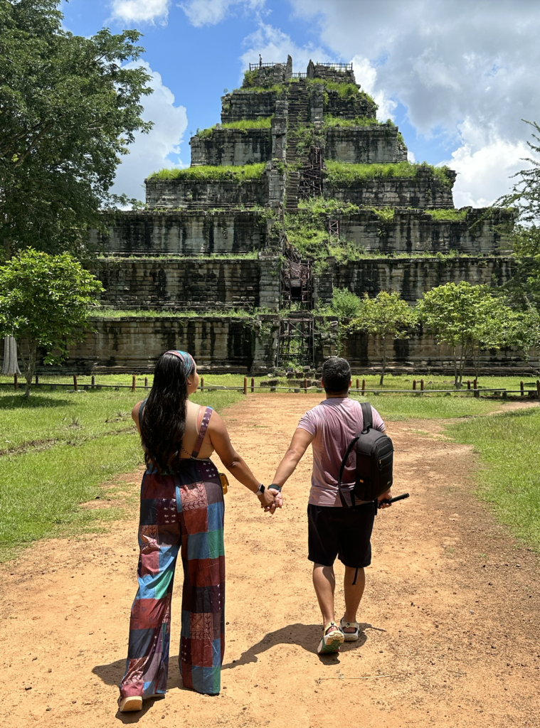 visitando templos en cambodia ruta de creativos